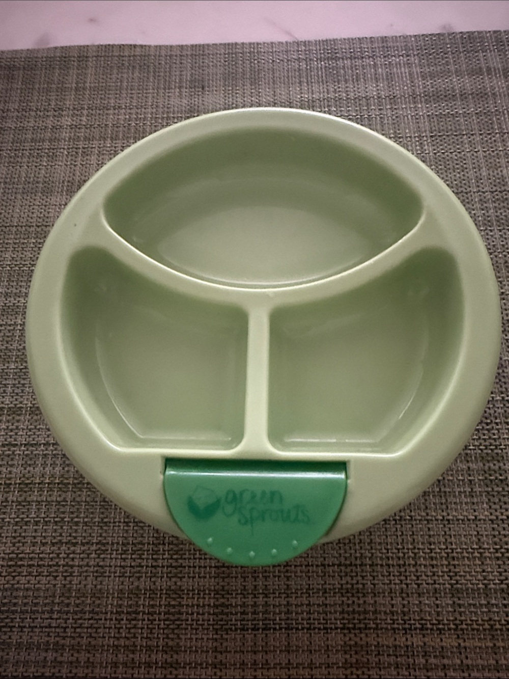 Green Spouts Warming Plate